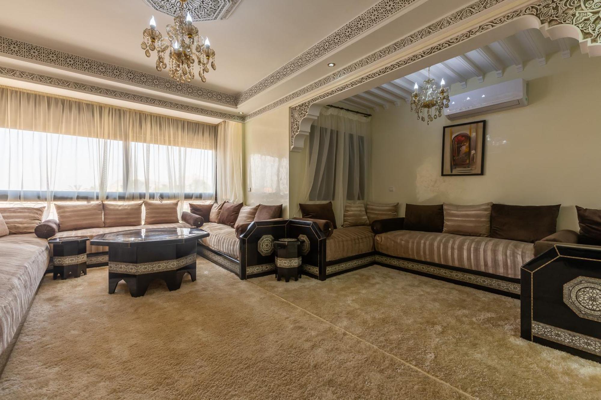 Elegant Downtown M Appartement